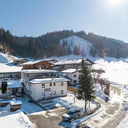 Tirola Bude Schorsch 2 Apartman *
